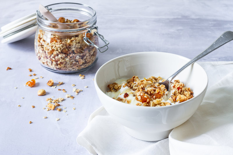 A delicious recipe for a vegan and gluten free apricot and hazelnut granola