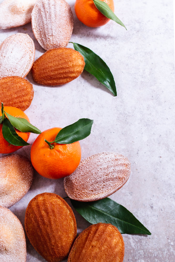 A delicious recipe for those delicate little cakes: clementine and tonka bean madeleines