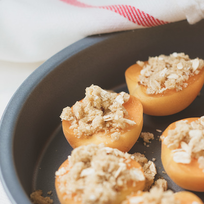 Apricot halves with almond crumble recipe