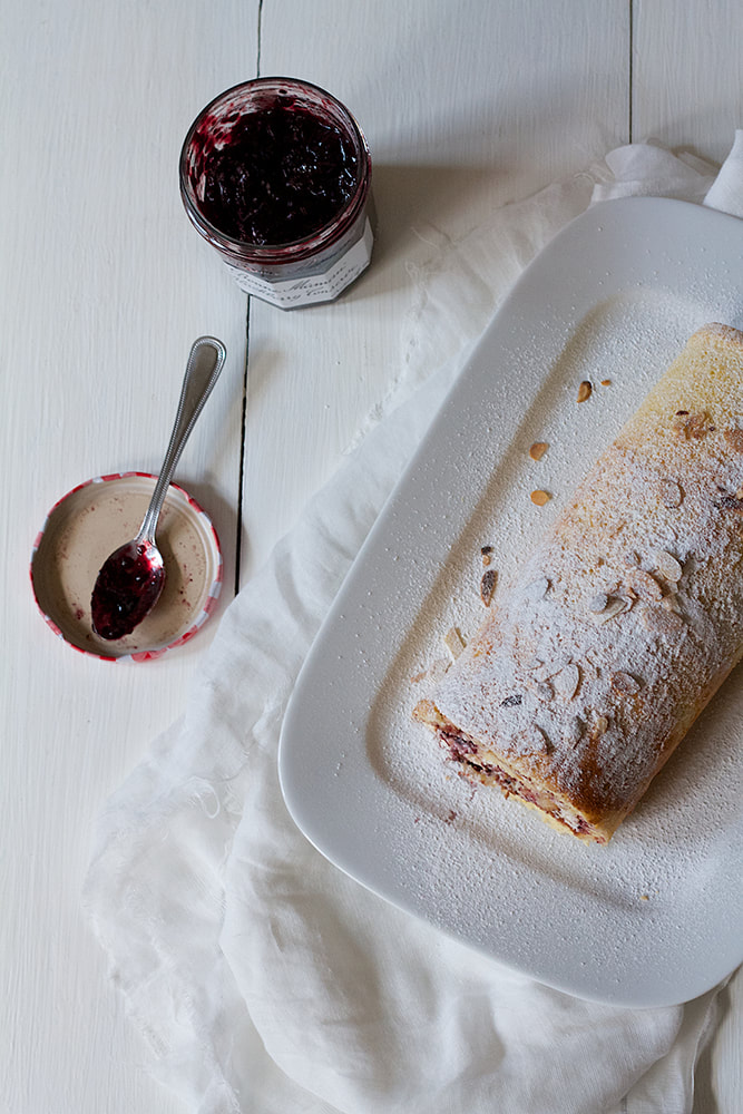 Blackberry and Almond Chantilly Cream Roulade Recipe