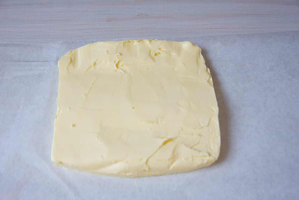 Pounded and rolled butter for homemade croissant dough - www.cremedecitron.com