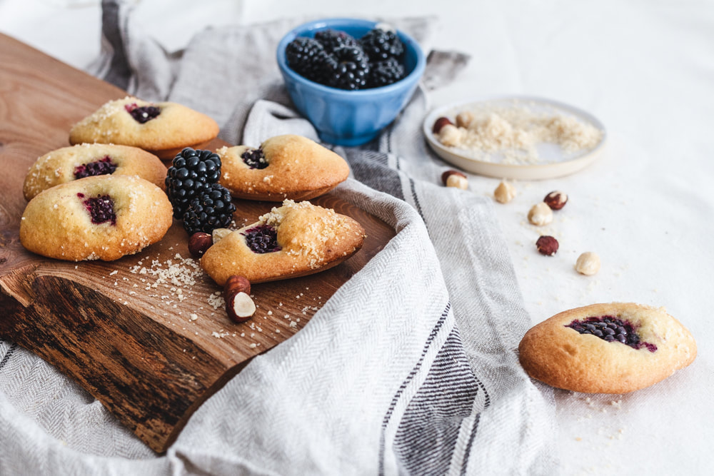 Recipe for delicious blackberry and hazelnut french madeleines