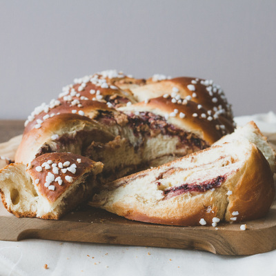 Blackberry and cashew butter challah bread recipe