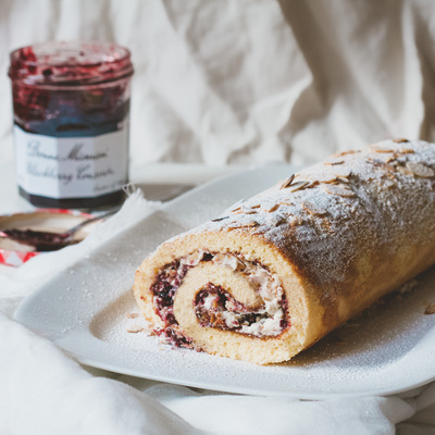 Blackberry and almond chantilly roulade recipe