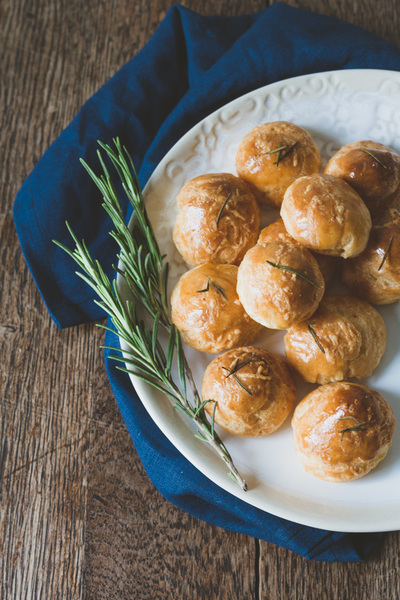 Gruyere and rosemary gougeres recipe
